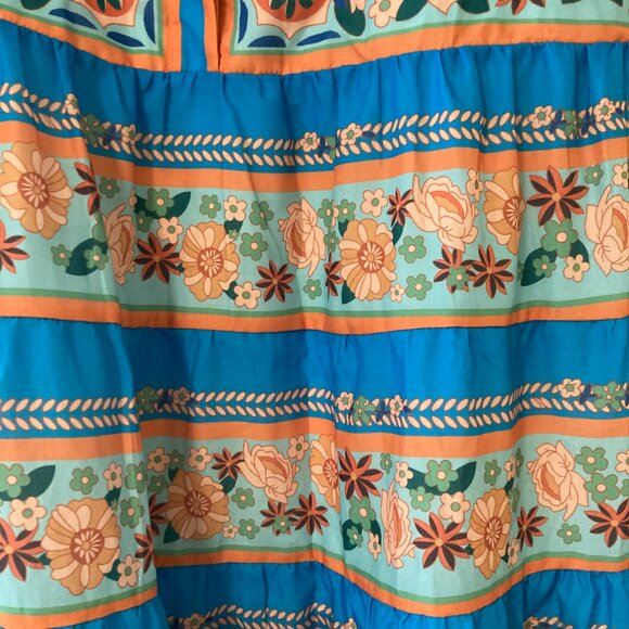 Fun Floral Dress - Picture 4 of 4